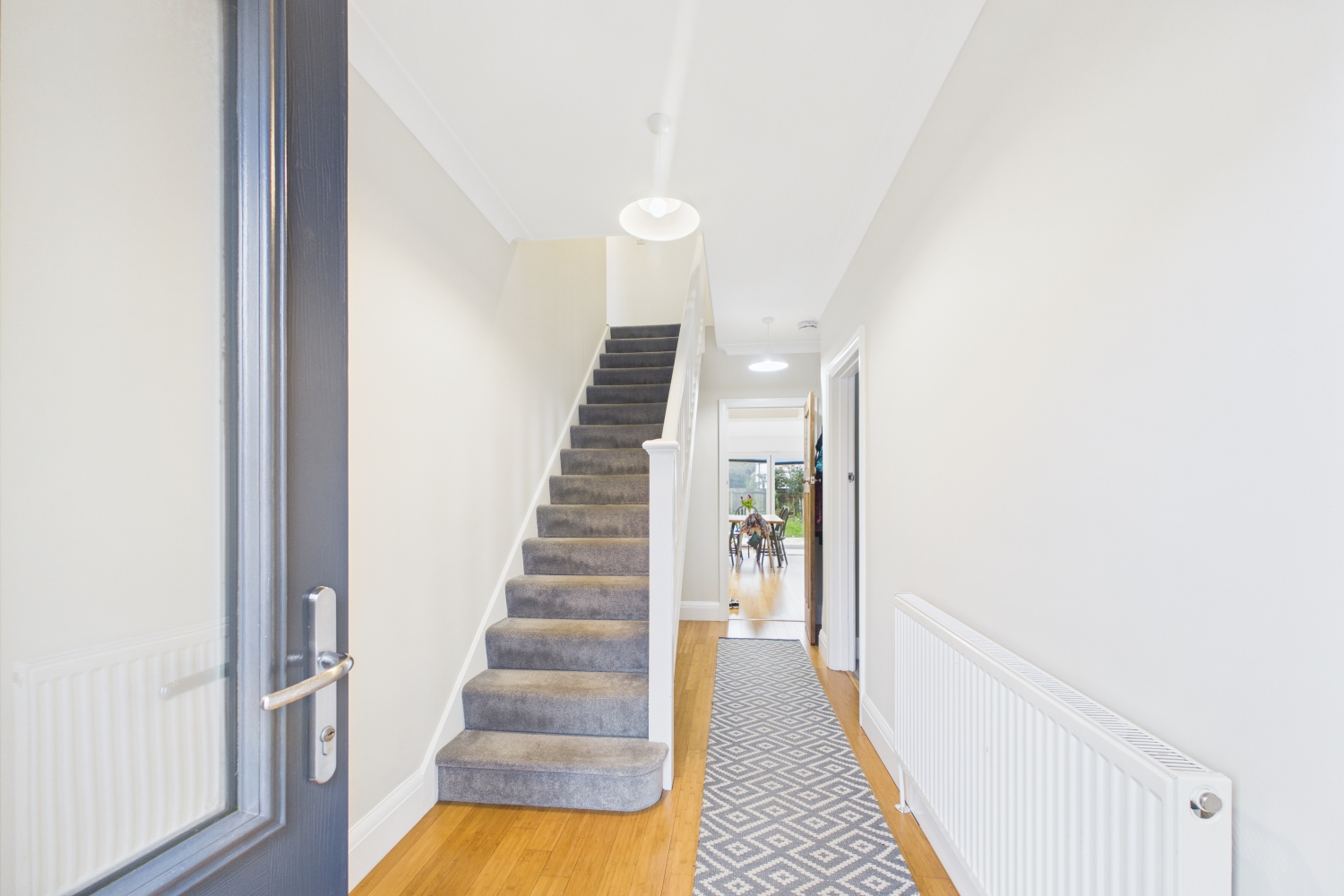 EweMove - Spalding -  Halmer Gate - Hallway