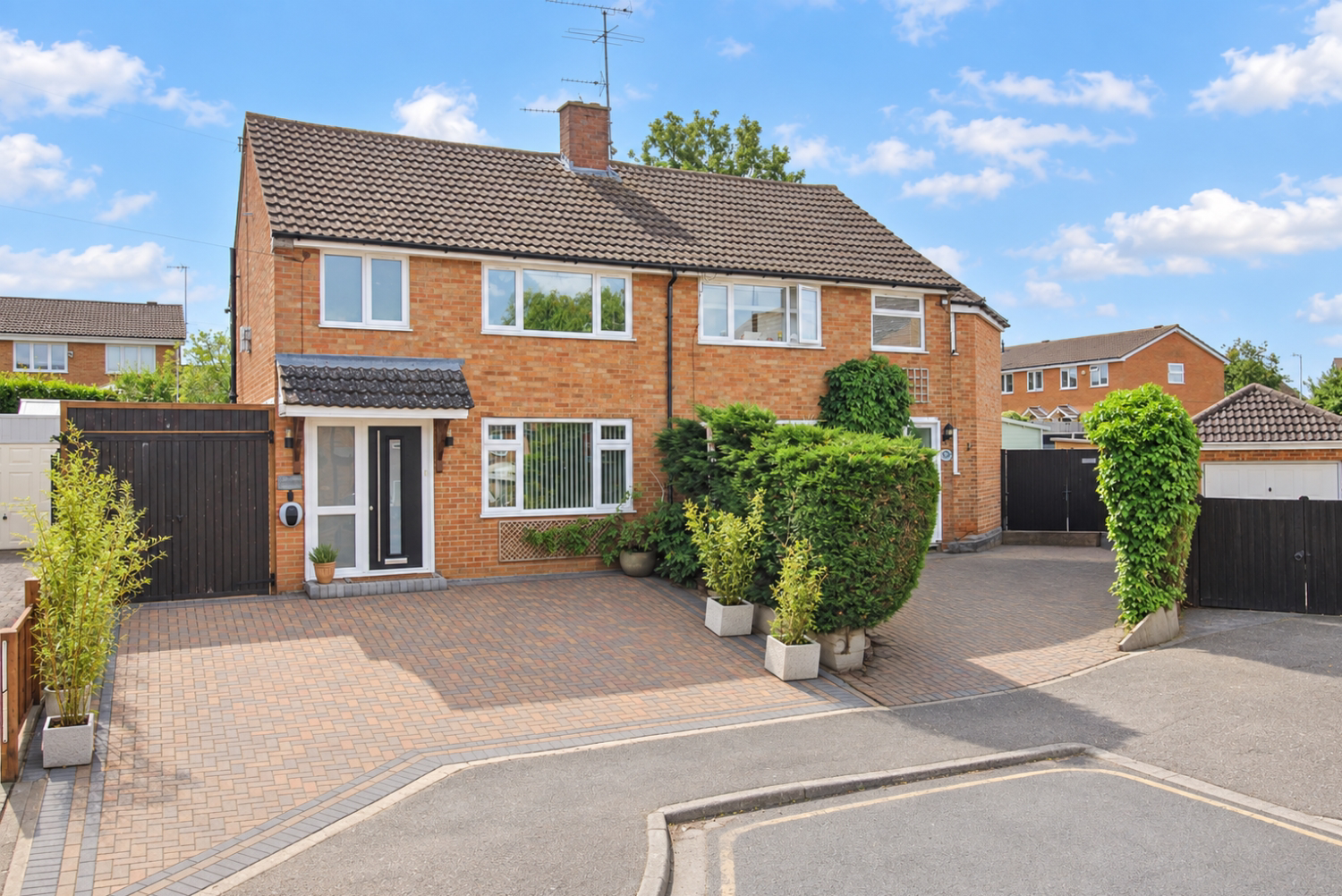 Highfield Road, Leighton Buzzard LU7