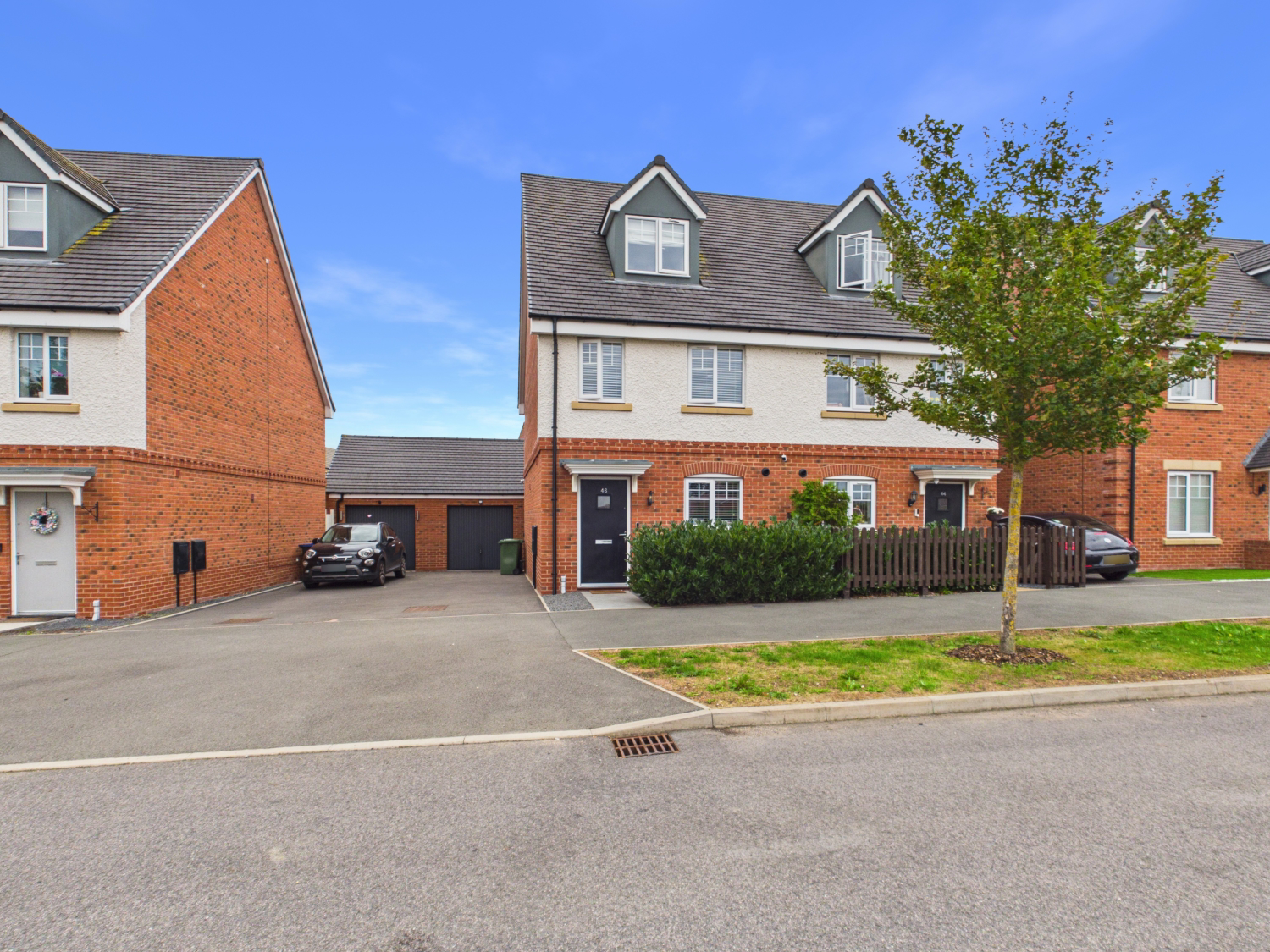 SPITFIRE ROAD, SOUTHAM, CV47