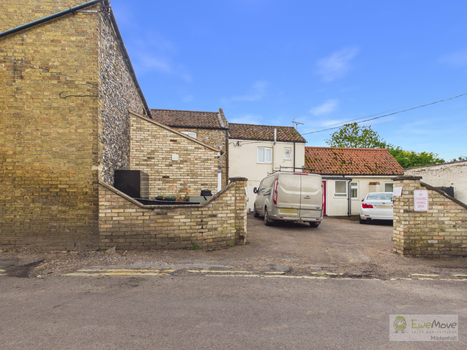 High Street, Lakenheath, photo 25