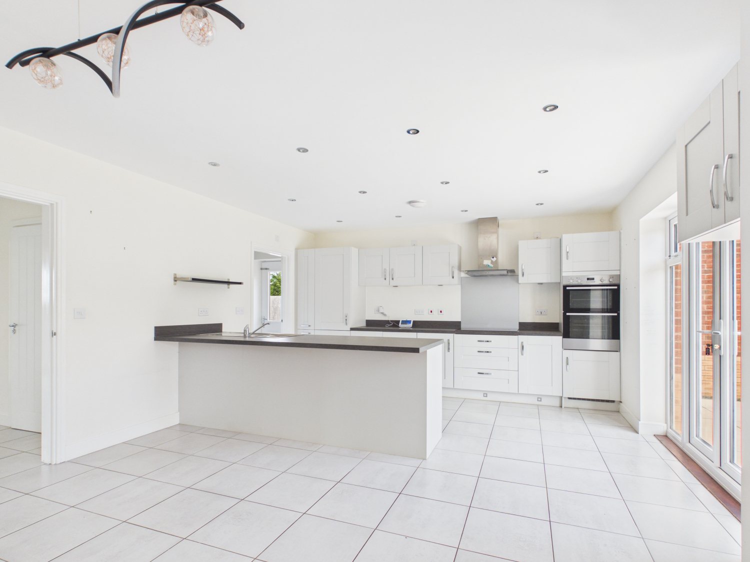 MADAN GARDENS, BISHOPS TACHBROOK, LEAMINGTON SPA, CV33, photo 2