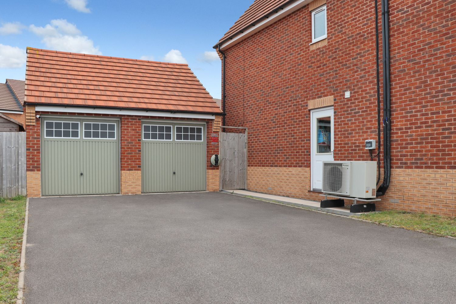 MADAN GARDENS, BISHOPS TACHBROOK, LEAMINGTON SPA, CV33, photo 4