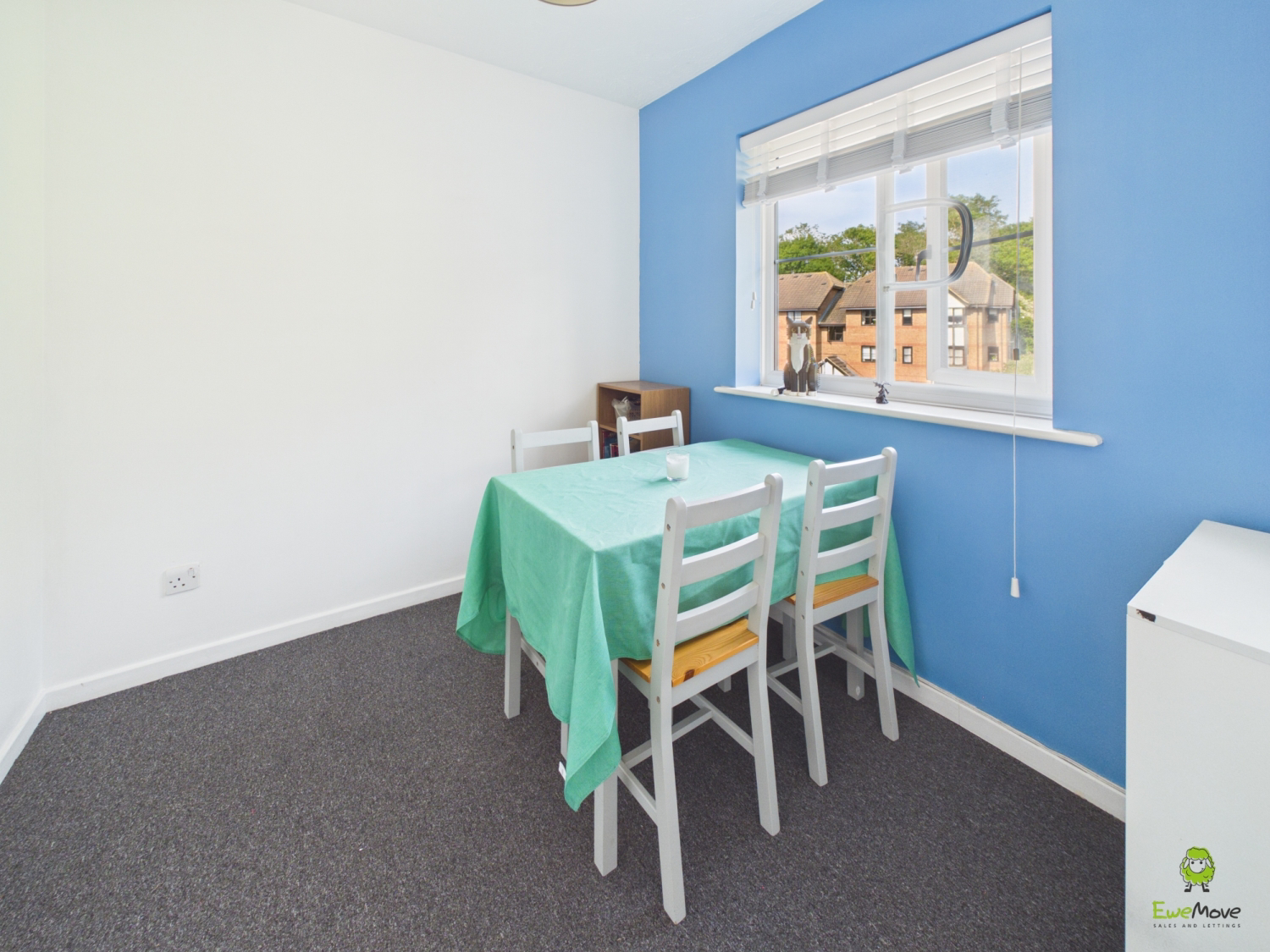 Presented by Clinton at EweMove Bexleyheath and Dartford
Boroughs
