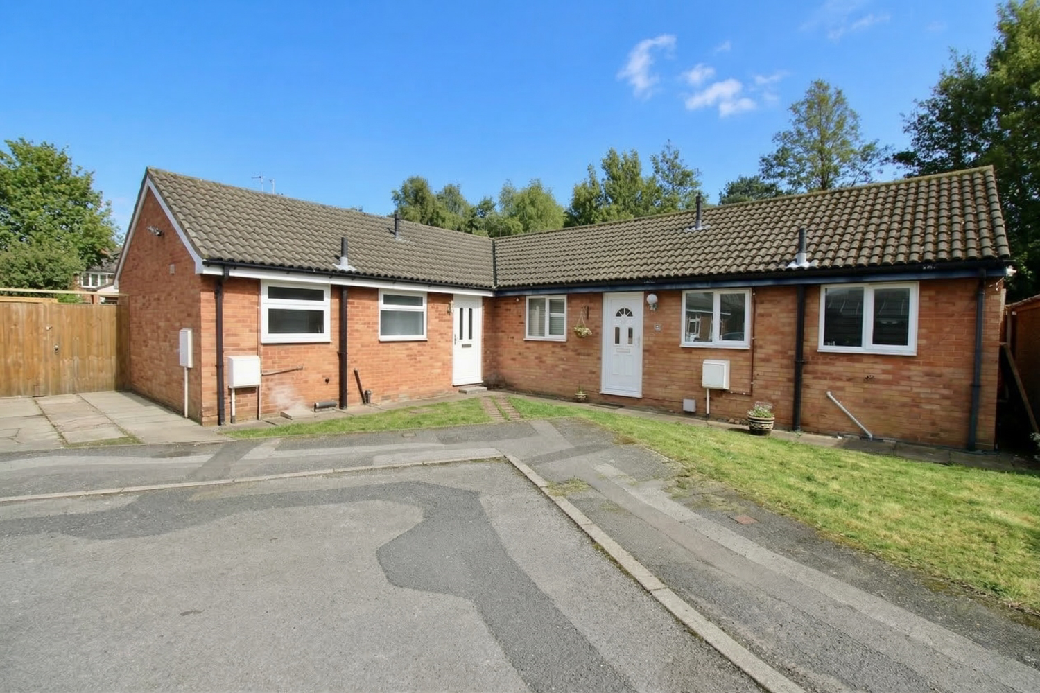 Warren Drive, Leicester, Leicestershire, LE4