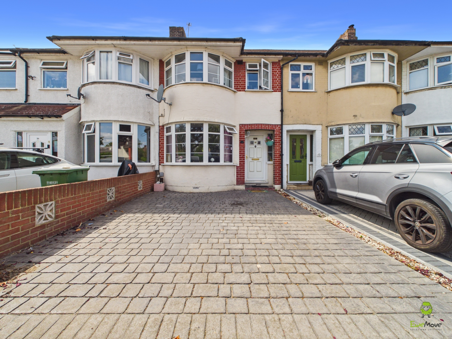 Harlington Road, Bexleyheath, Kent, DA7
