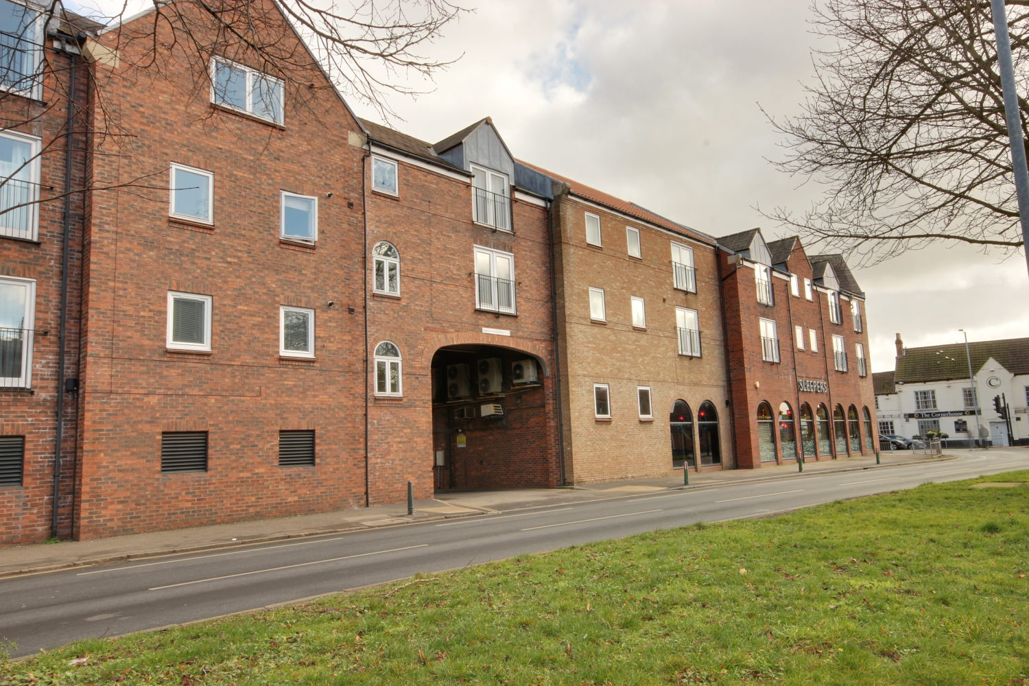 16 Regal Court , Manor Road, Beverley