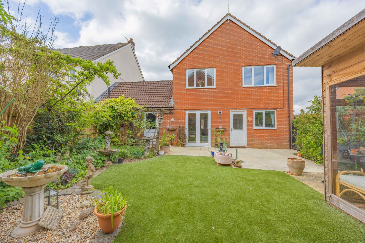99 BURGE CRESCENT, COTFORD ST. LUKE, TAUNTON