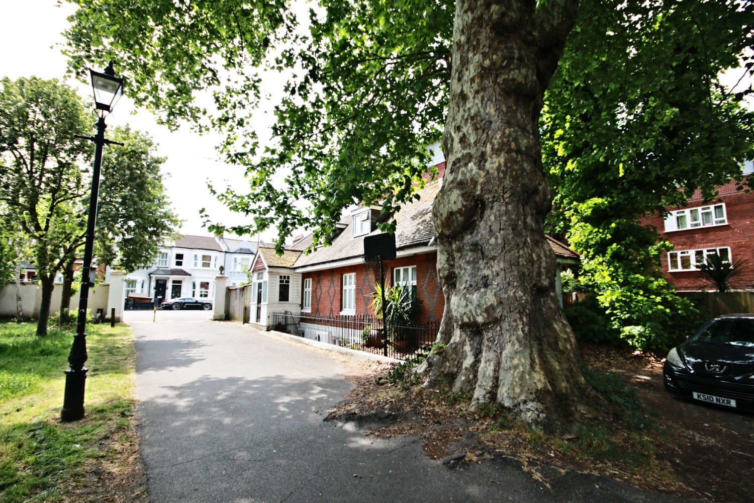 Lower Richmond Road, London SW15 1LU, photo 6
