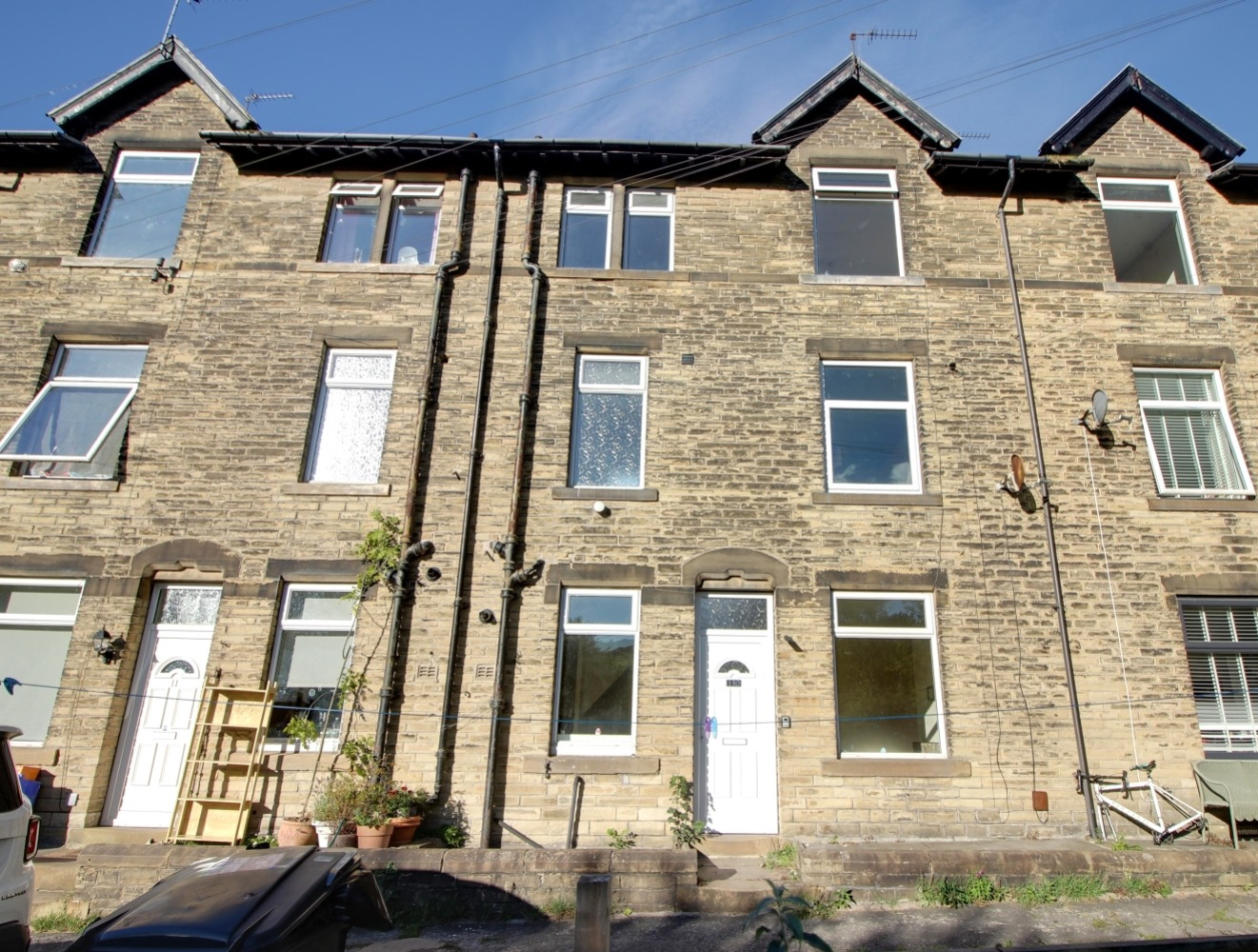 Rose Place, Luddendenfoot