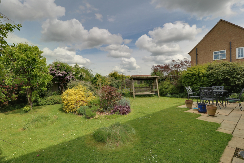 Cumberland Gardens, Castle Bytham, Grantham, photo 21
