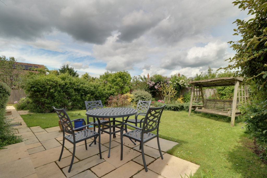 Cumberland Gardens, Castle Bytham, Grantham, photo 20