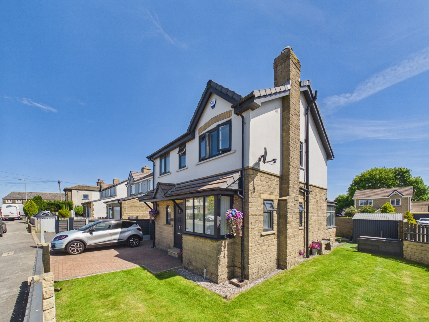 Micklemoss Drive, Queensbury, Bradford, West Yorkshire, BD13