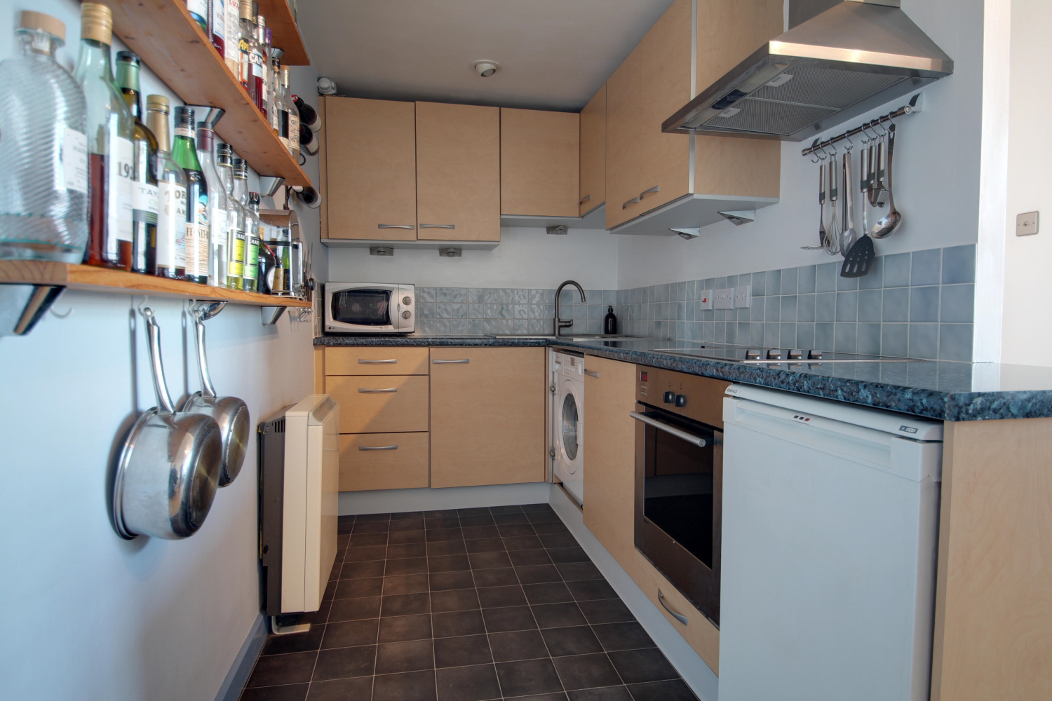 28 DENE HOUSE COURT, LEEDS, photo 7