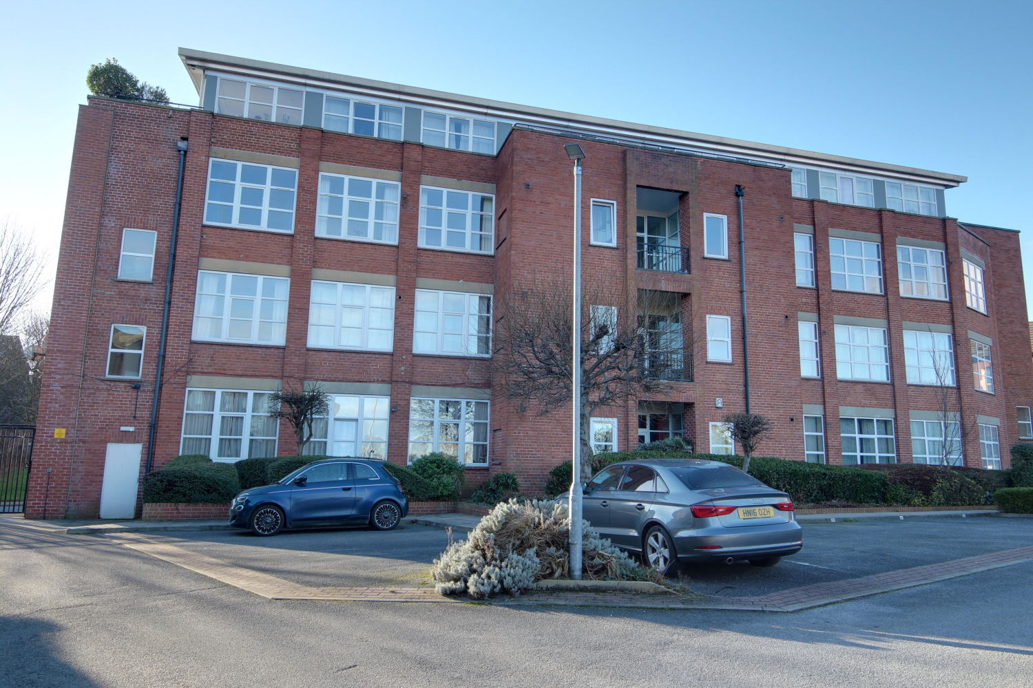 28 DENE HOUSE COURT, LEEDS