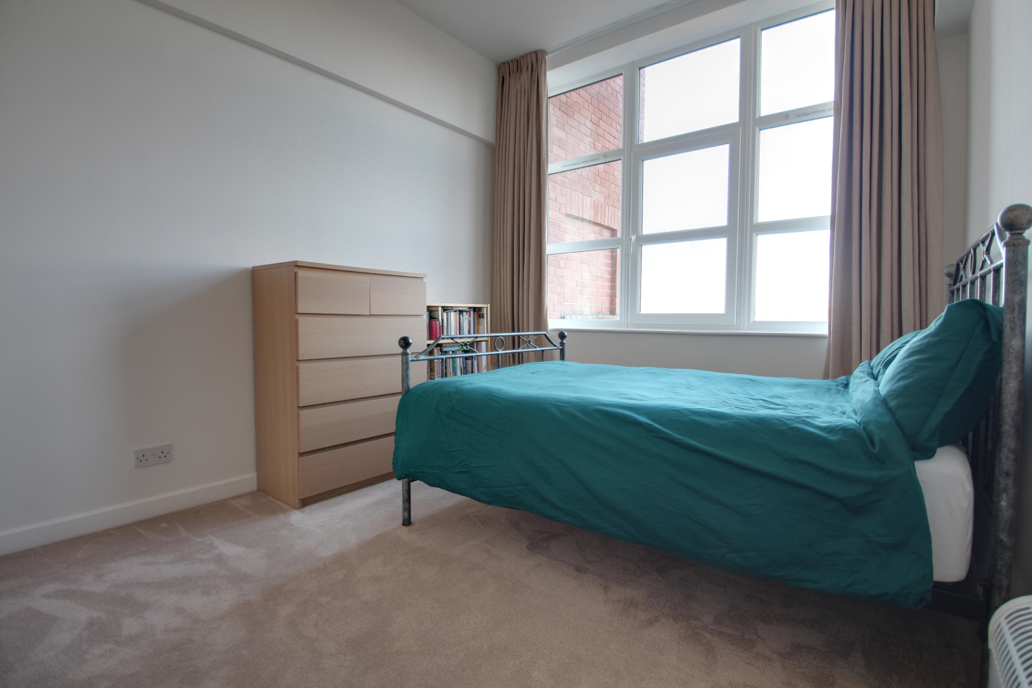 28 DENE HOUSE COURT, LEEDS, photo 8