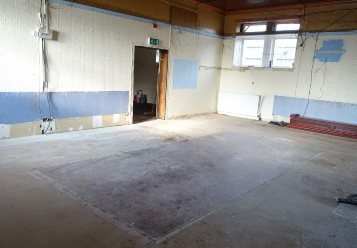 Motherwell Orange & Purple Social Club 8 Milton Street, Motherwell, photo 7