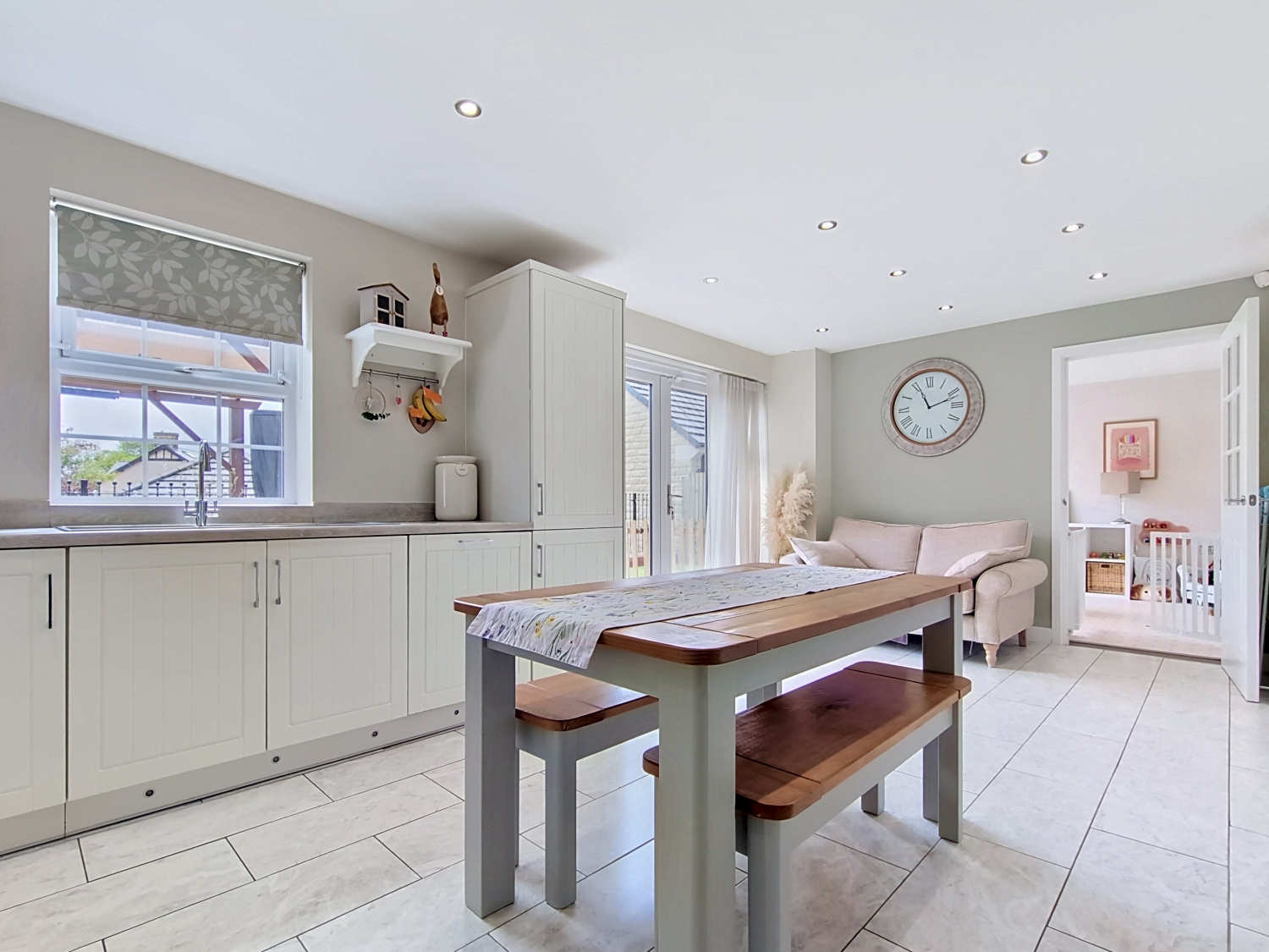 Lockgate Rise, Birkenshaw, Bradford, West Yorkshire, BD11, photo 4