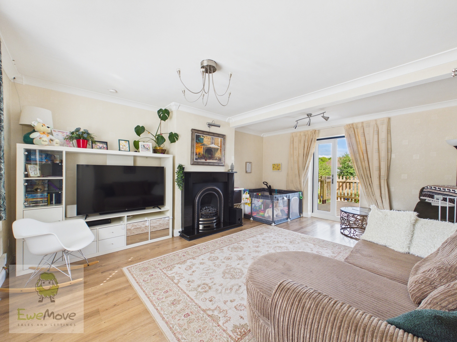 Pine Road, Strood, Rochester, ME2 2HX, photo 2