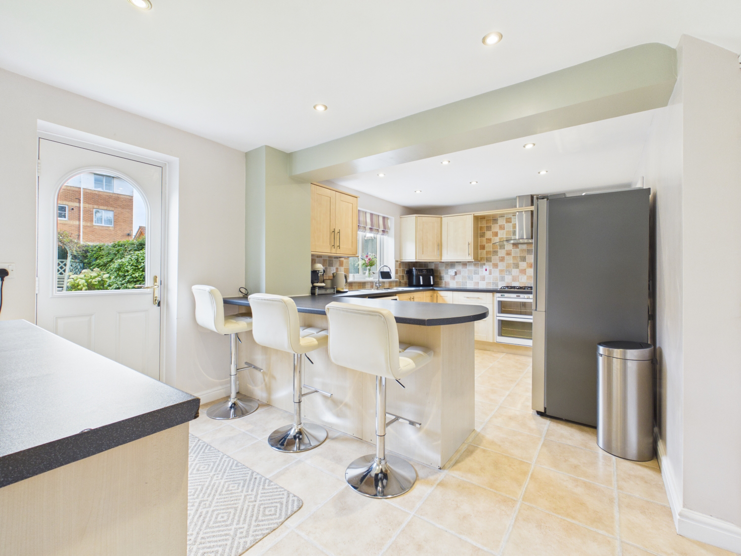 WILLOW COURT, ALVERTHORPE, WAKEFIELD, WEST YORKSHIRE, WF2, photo 6