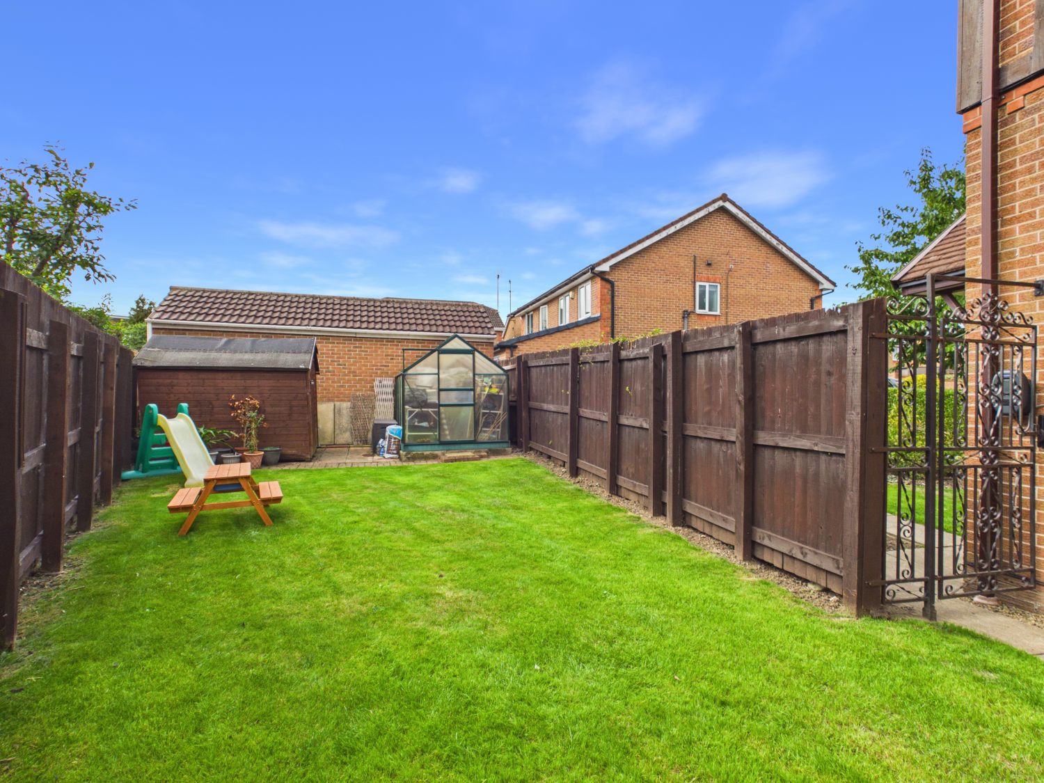 WILLOW COURT, ALVERTHORPE, WAKEFIELD, WEST YORKSHIRE, WF2, photo 28