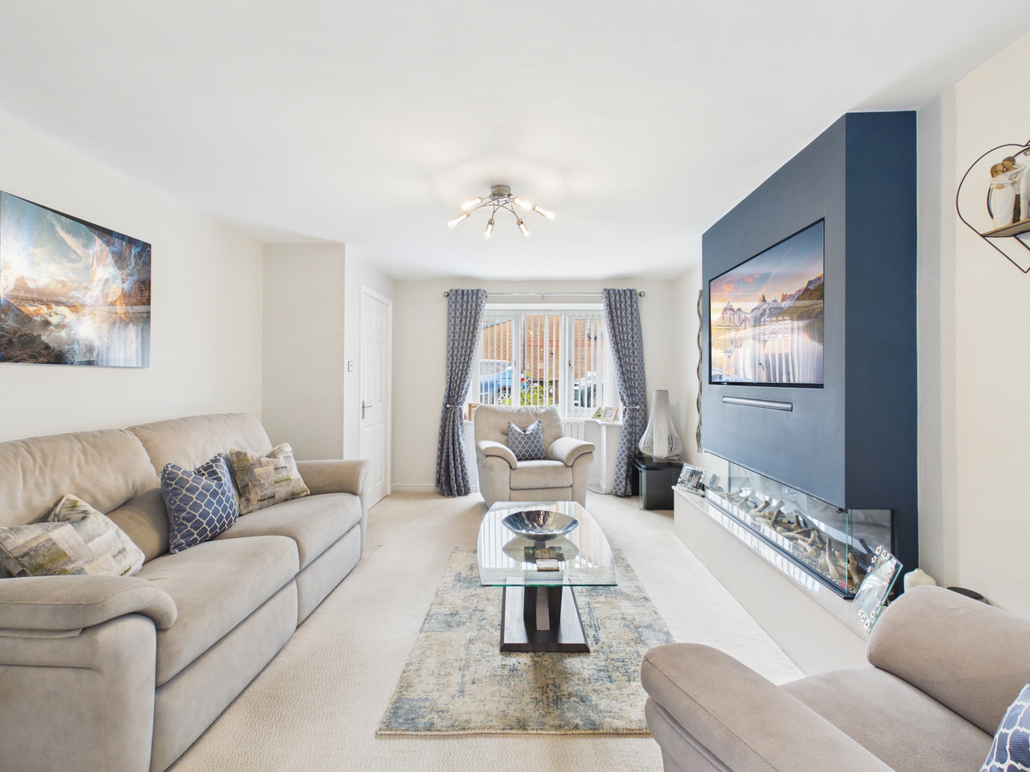 WILLOW COURT, ALVERTHORPE, WAKEFIELD, WEST YORKSHIRE, WF2, photo 4