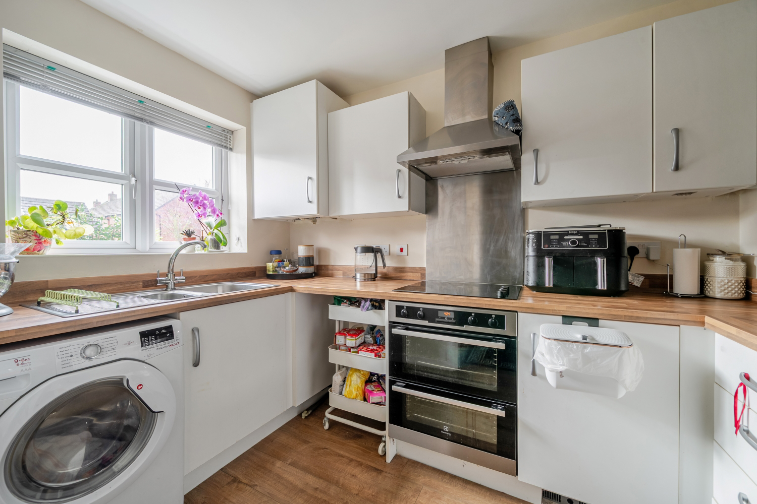 Rideau Road, Meon Vale, Stratford-Upon-Avon, Warwickshire, CV37, photo 4