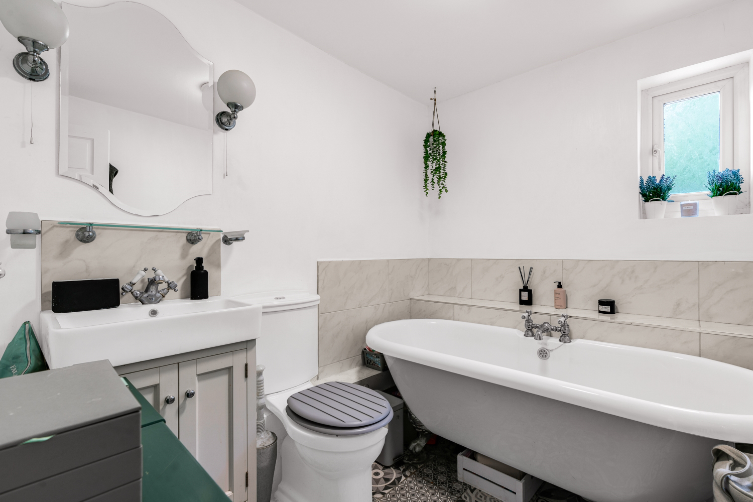Frensham Drive, Bletchley, Milton Keynes, Buckinghamshire, MK2, photo 11