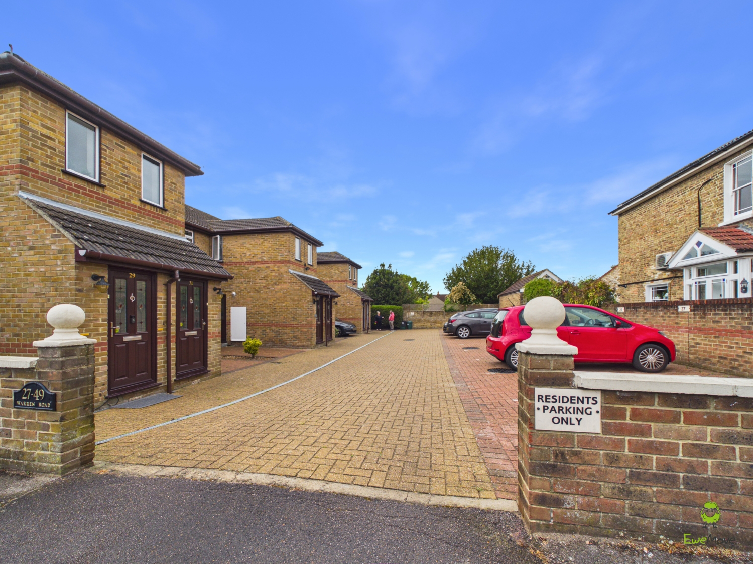 Warren Road, Bexleyheath, Kent, DA6