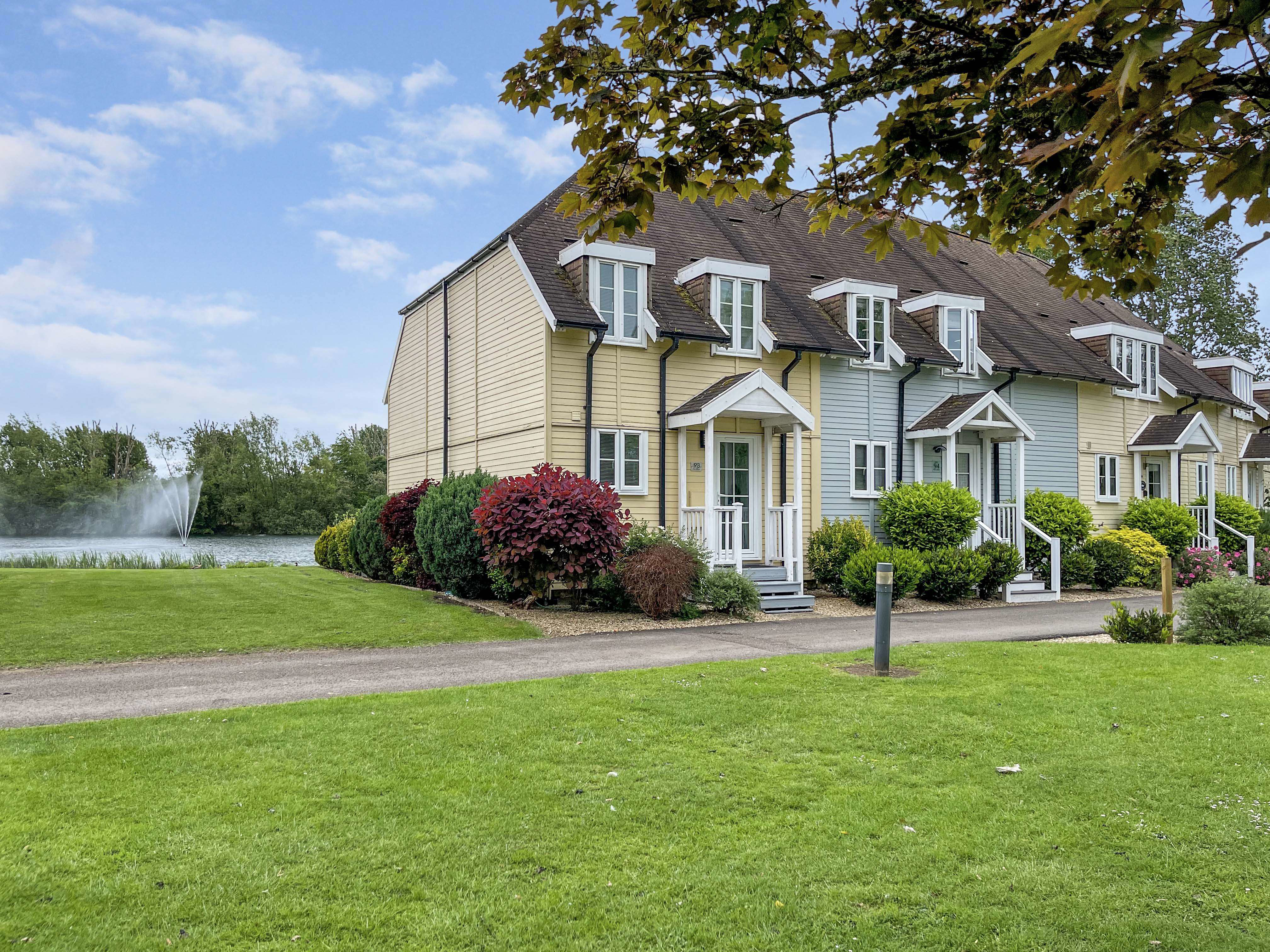 Isis Lakes, Spine Road, South Cerney GL7 5TL