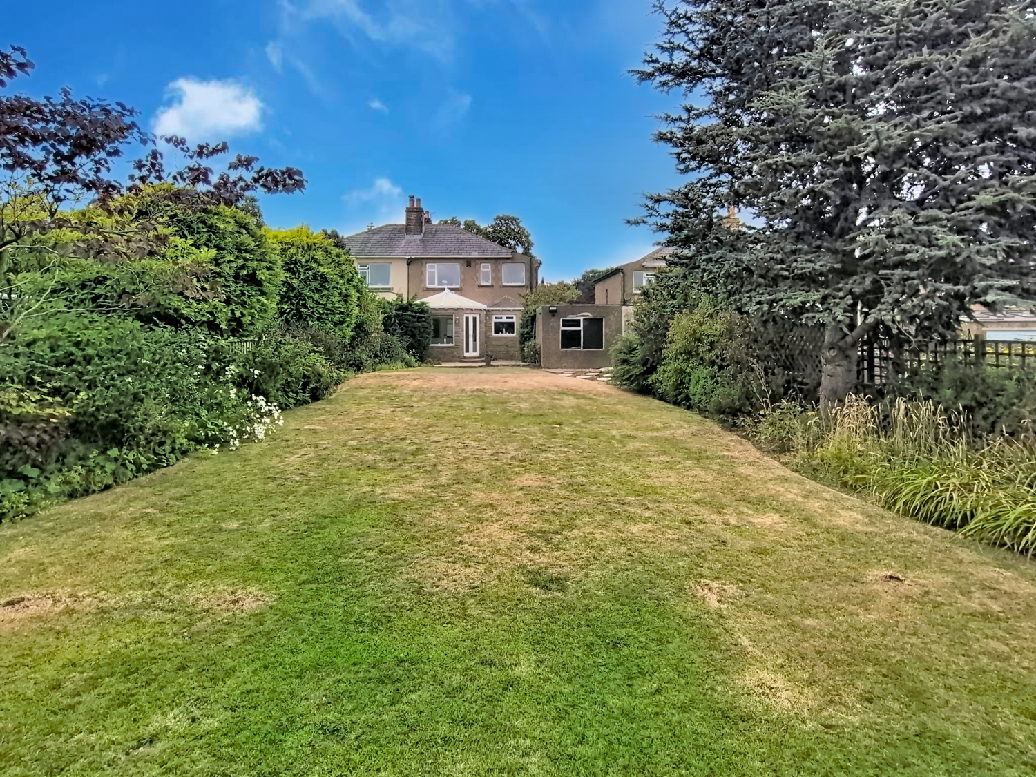 Whitechapel Road, Scholes, Cleckheaton, West Yorkshire, BD19