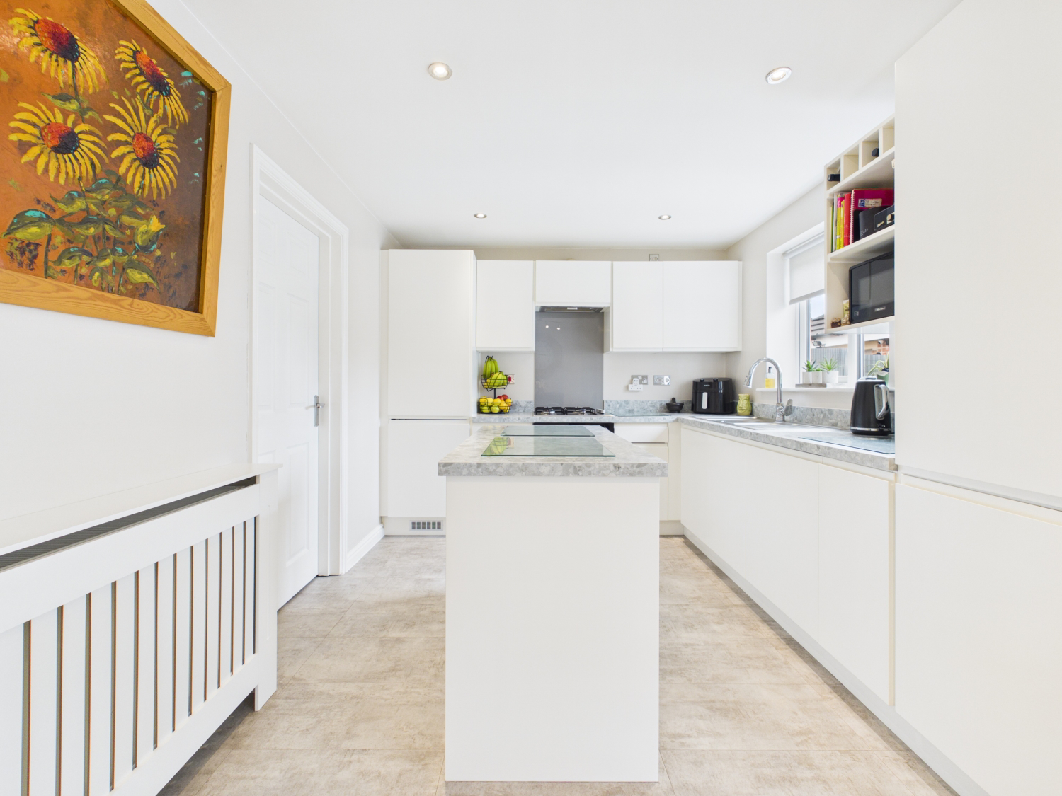 HOLME FARM WAY, PONTEFRACT, WEST YORKSHIRE, WF8, photo 4