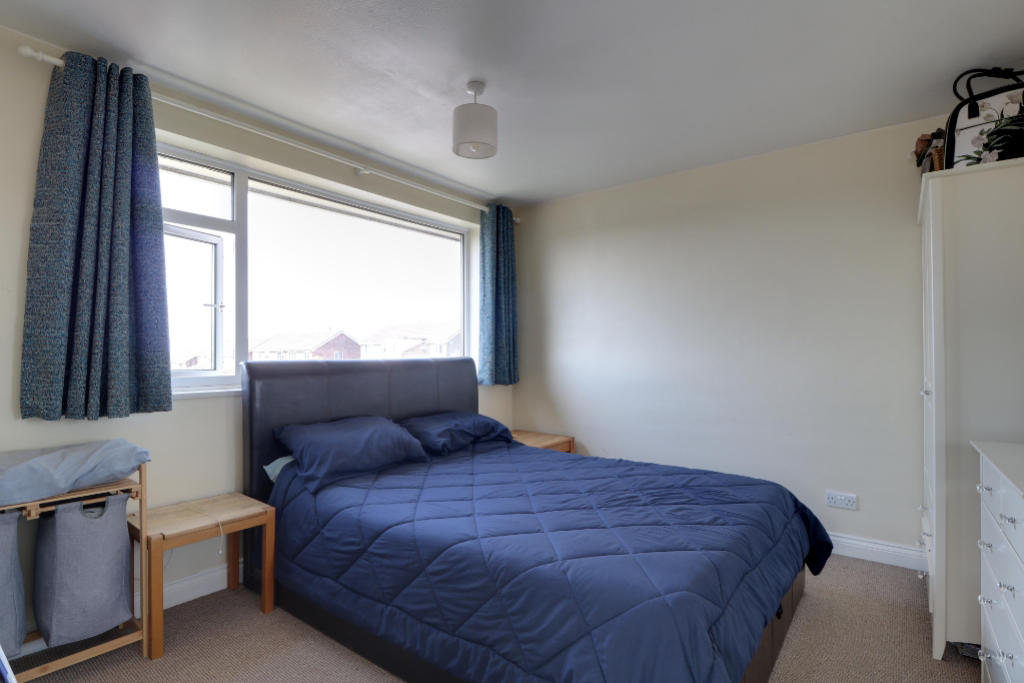 Fifth Avenue, Grantham, Lincs, photo 7
