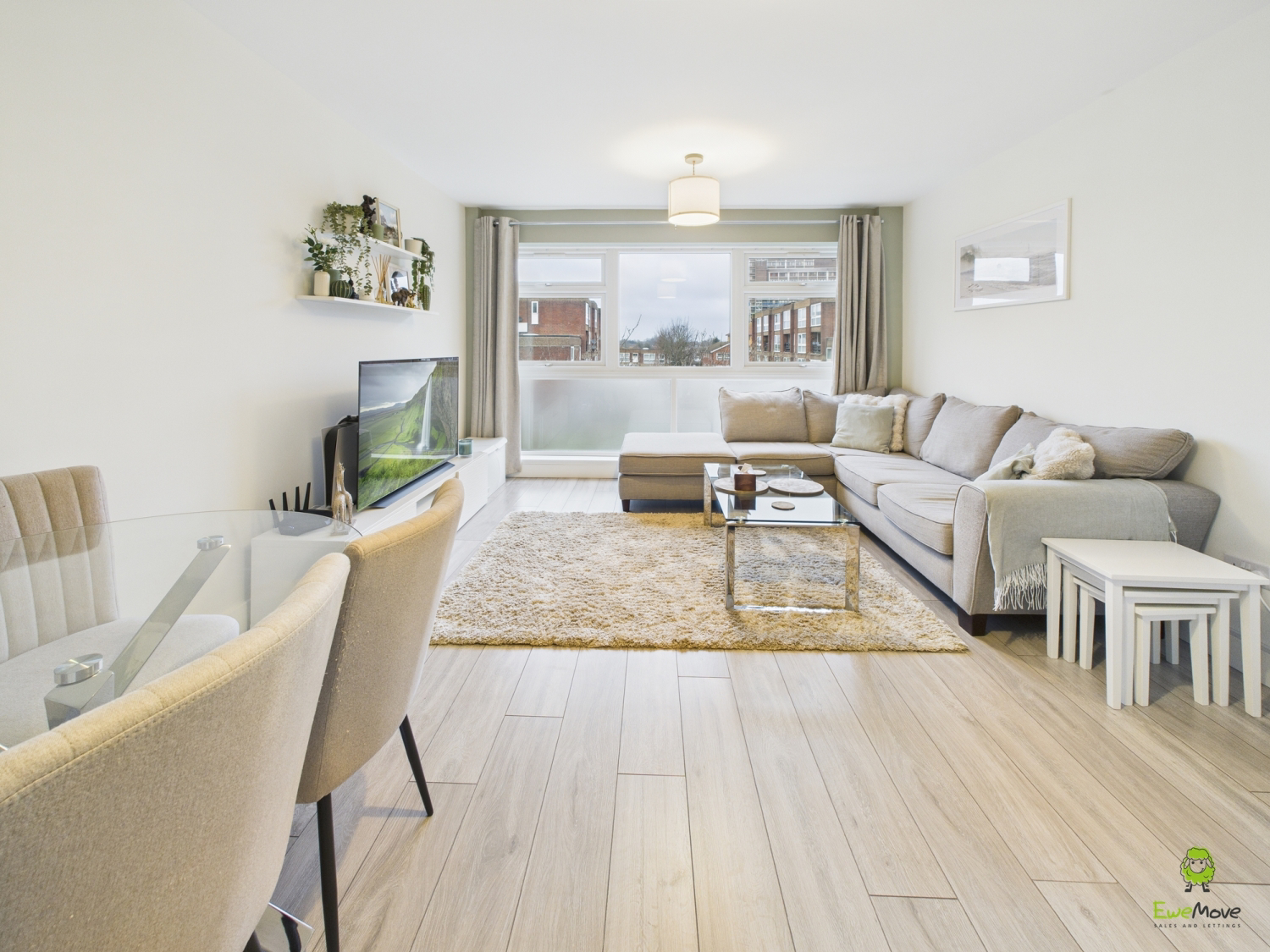MANOR ROAD, SIDCUP, DA15