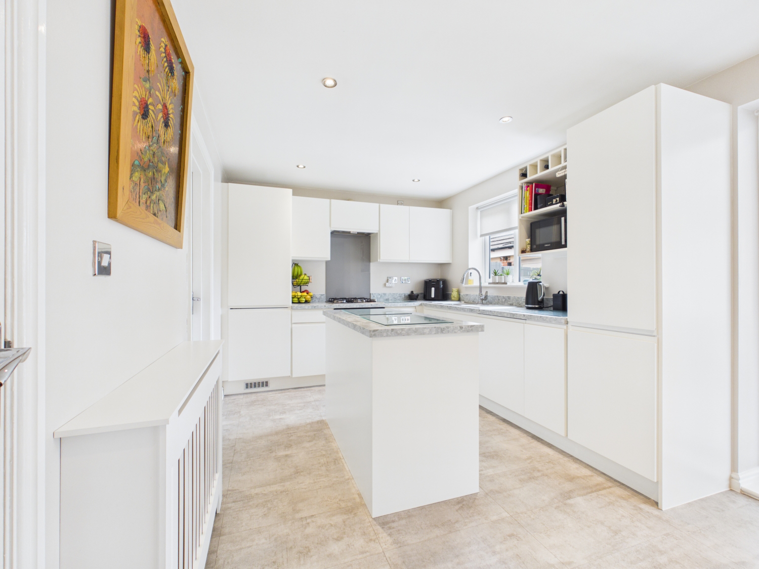 HOLME FARM WAY, PONTEFRACT, WEST YORKSHIRE, WF8, photo 2