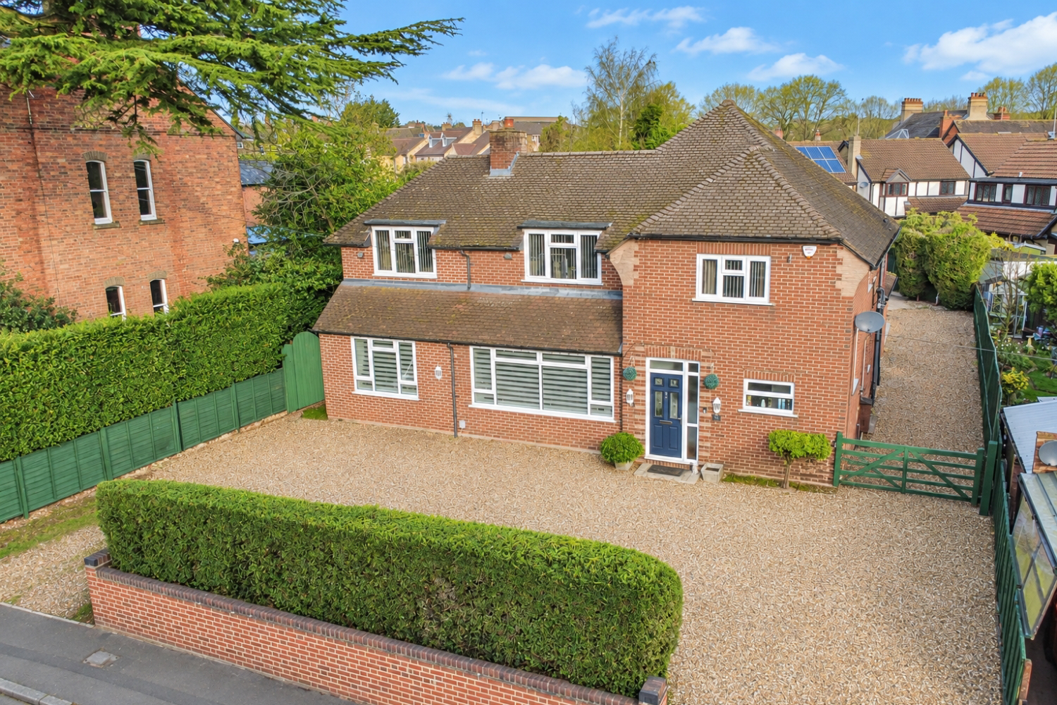 Wing Road, Linslade, Leighton Buzzard, LU7
