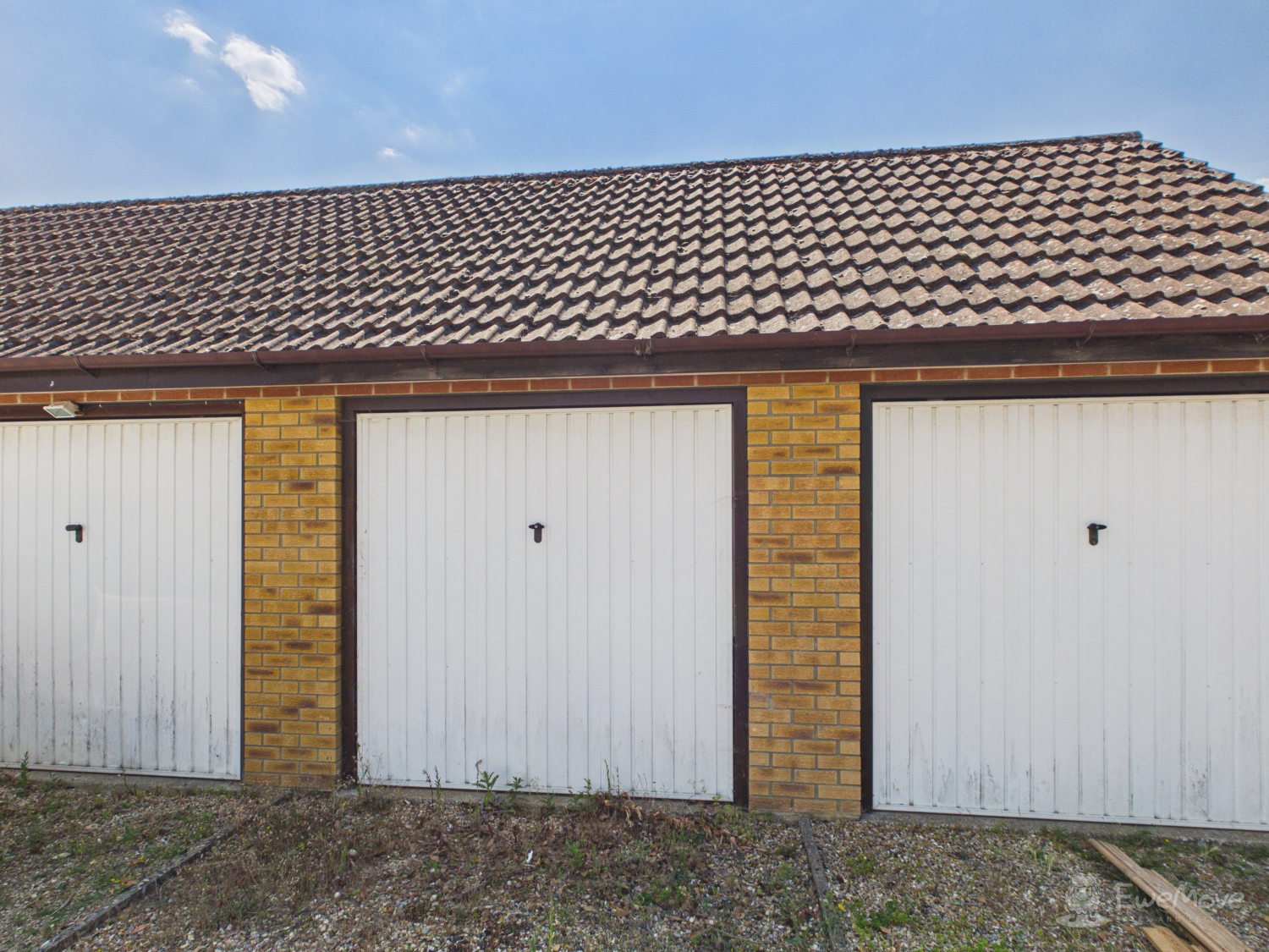 Garage- Mark Stephens EweMove Newmarket and Soham
