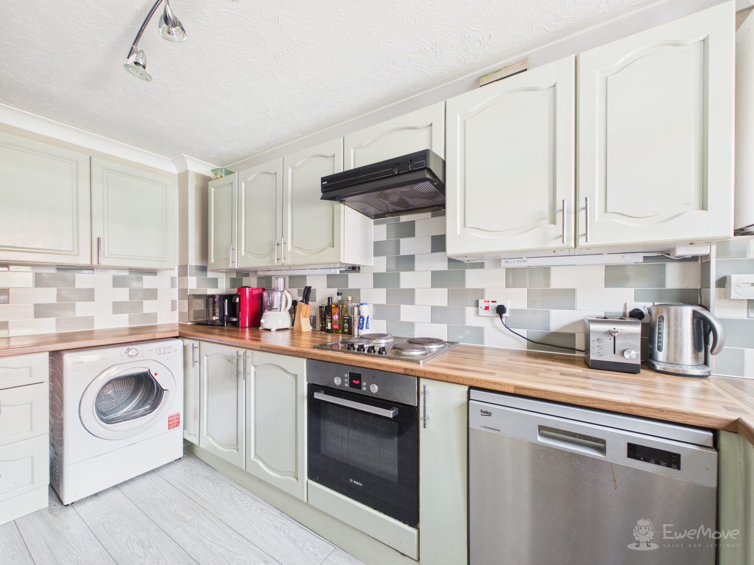 Kitchen- Mark Stephens EweMove Newmarket and Soham