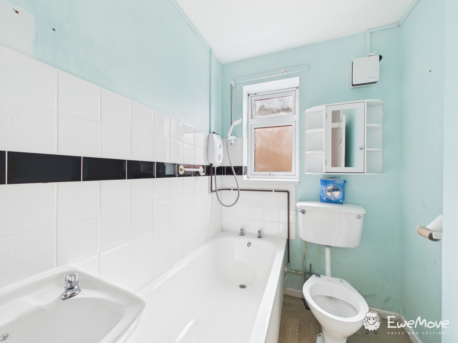 28 Stuart Crescent, Winchester, photo 6