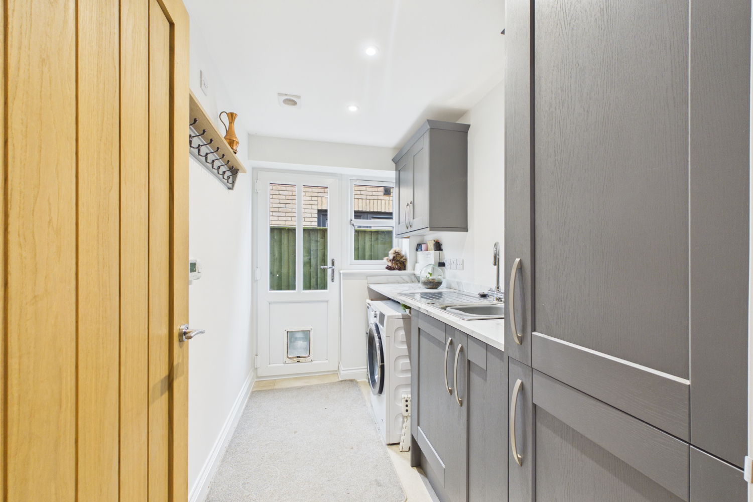 EweMove -  Spalding - Weston Hills - Laundry Room 
