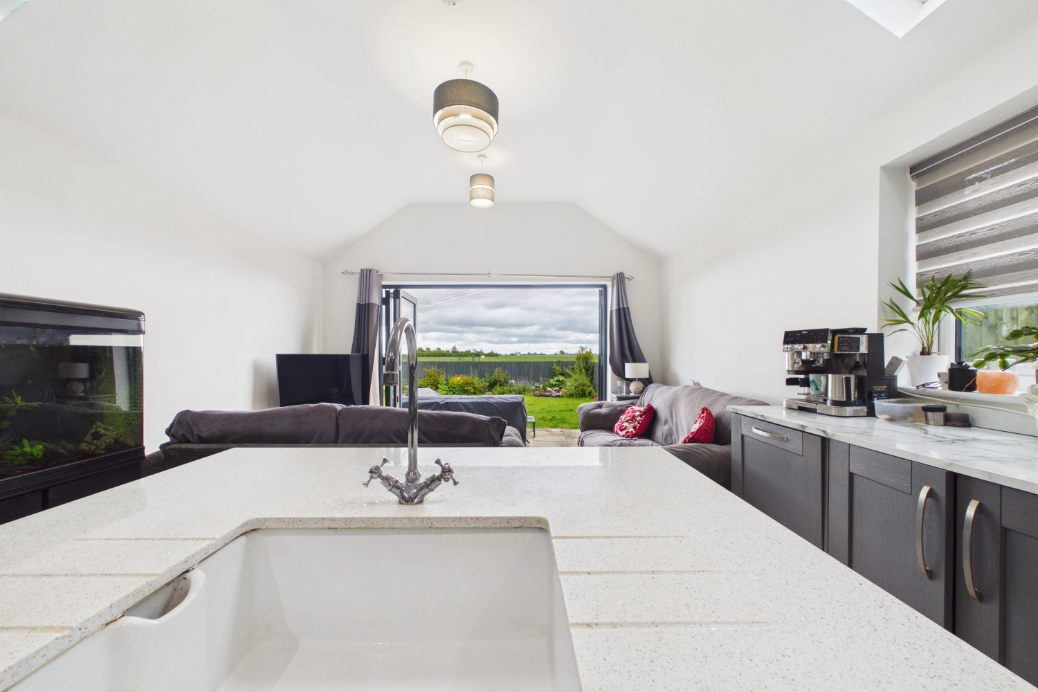 EweMove -  Spalding - Weston Hills - Kitchen-Living Area