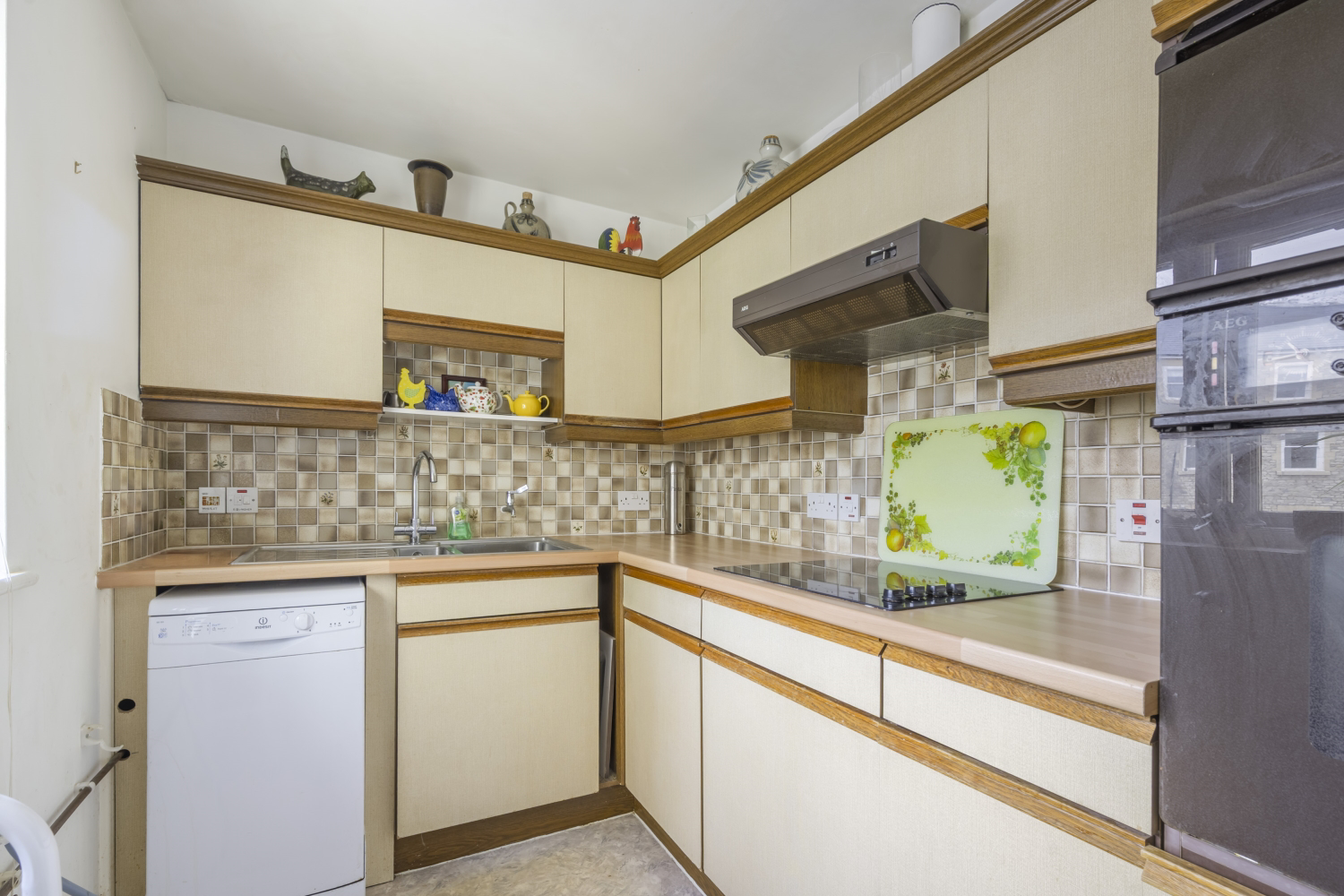 Dale House, Chantry Court, Tetbury, Gloucestershire, GL8, photo 3