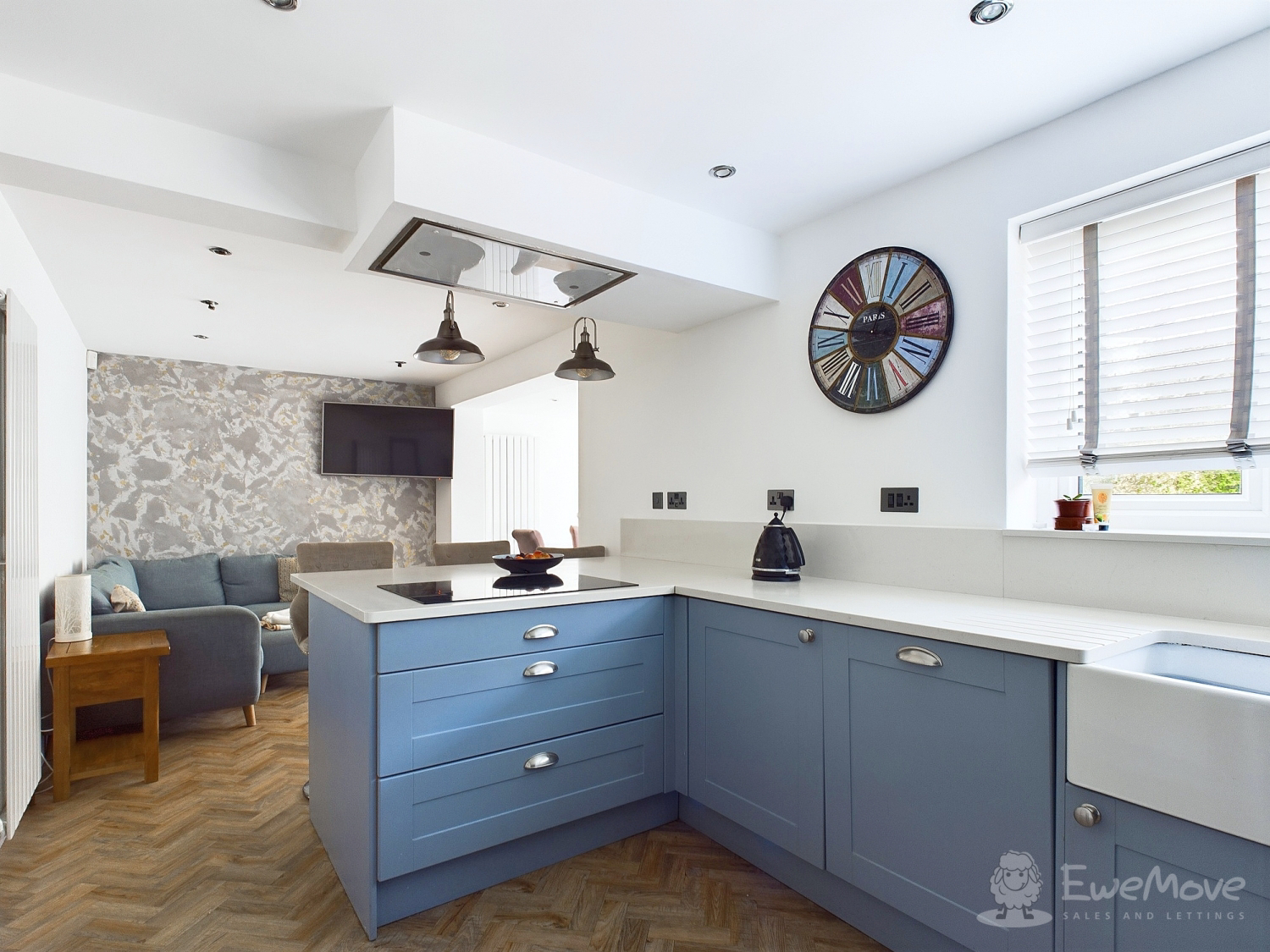 Southdown Crescent, Cheadle Hulme, photo 5