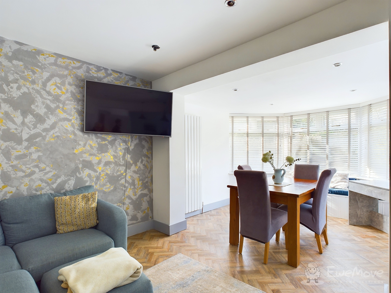 Southdown Crescent, Cheadle Hulme, photo 3