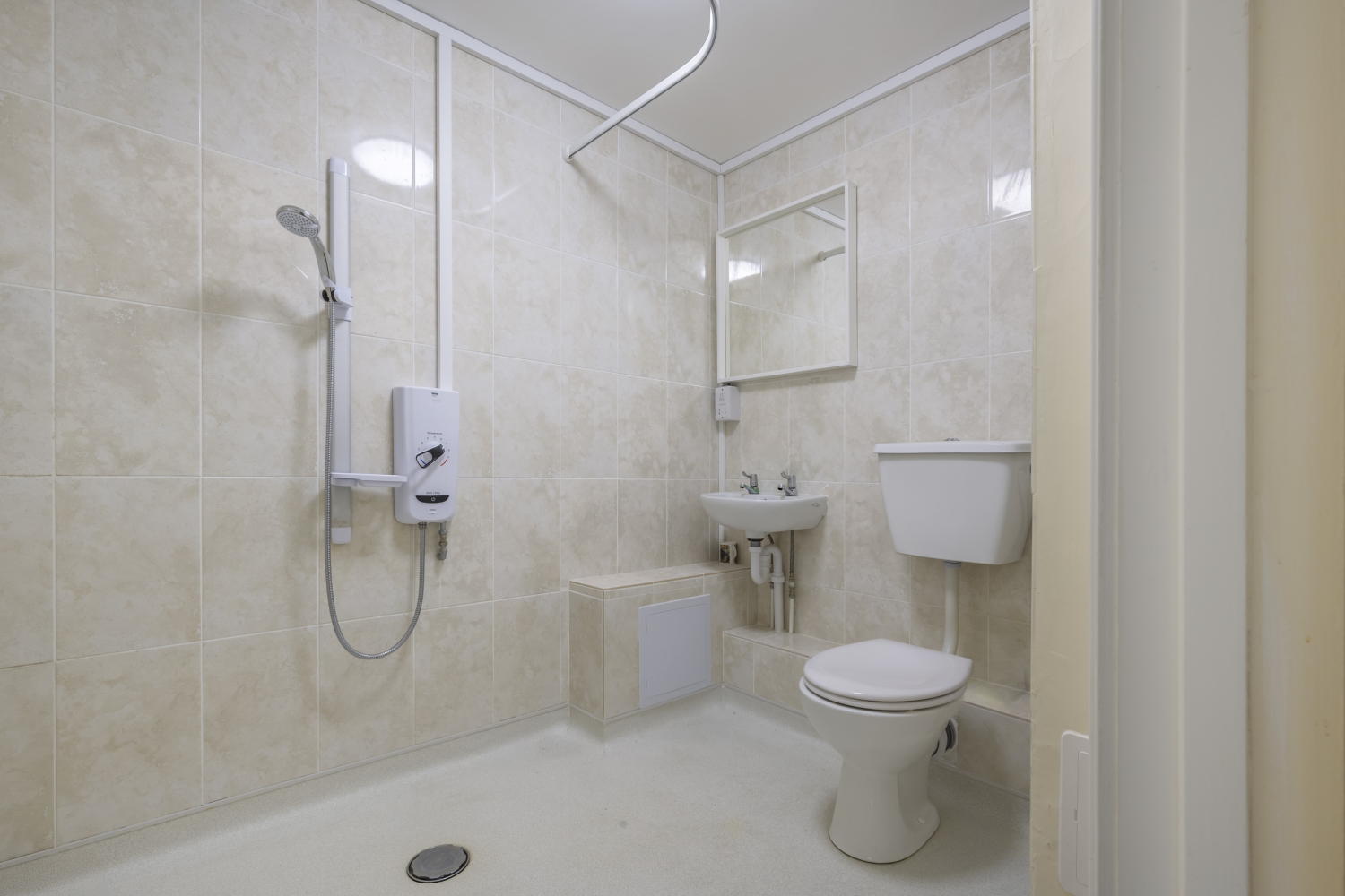 Dale House, Chantry Court, Tetbury, Gloucestershire, GL8, photo 5
