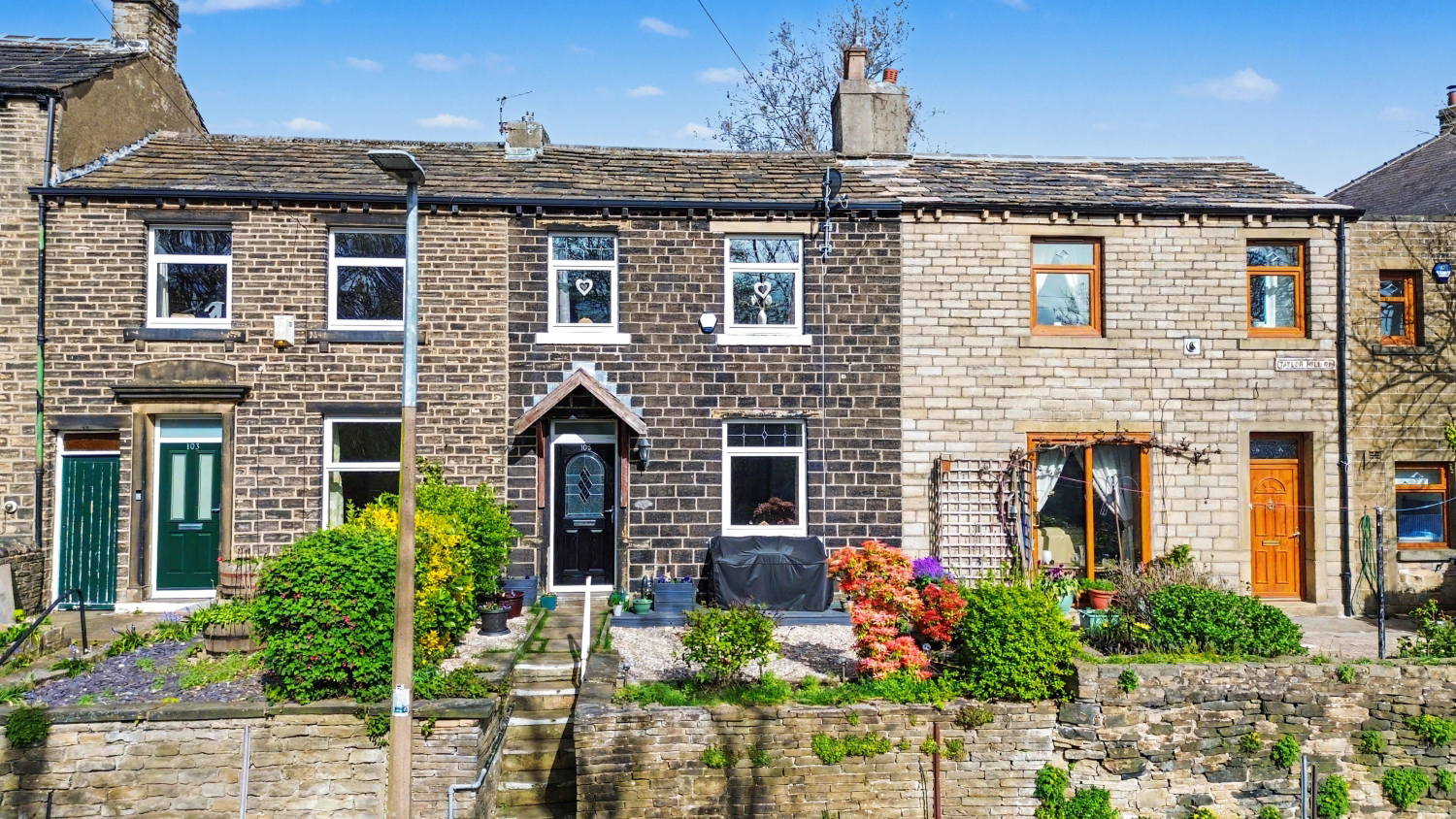Taylor Hill Road, Berry Brow, Huddersfield HD4 7LS
