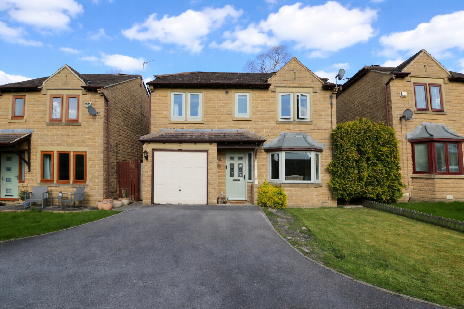 Richmond Park Avenue, Liversedge, West Yorkshire, WF15