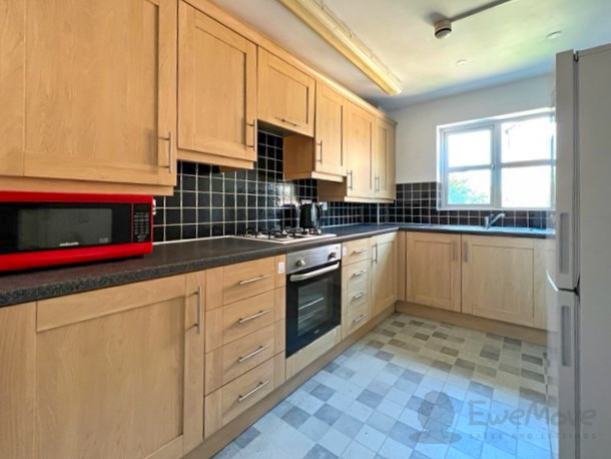 Room 5, 21 Ingles Drive, WR2 5HR, photo 9
