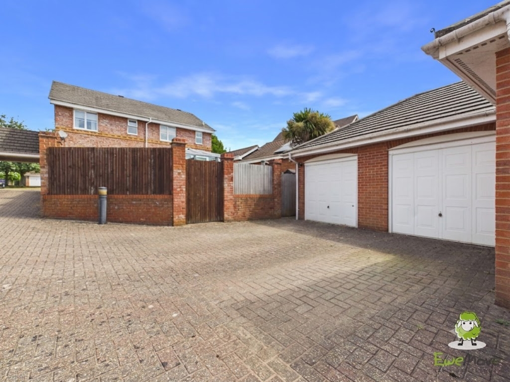 Arcadia Close, Beggarwood, Basingstoke, Hampshire, RG22, photo 21