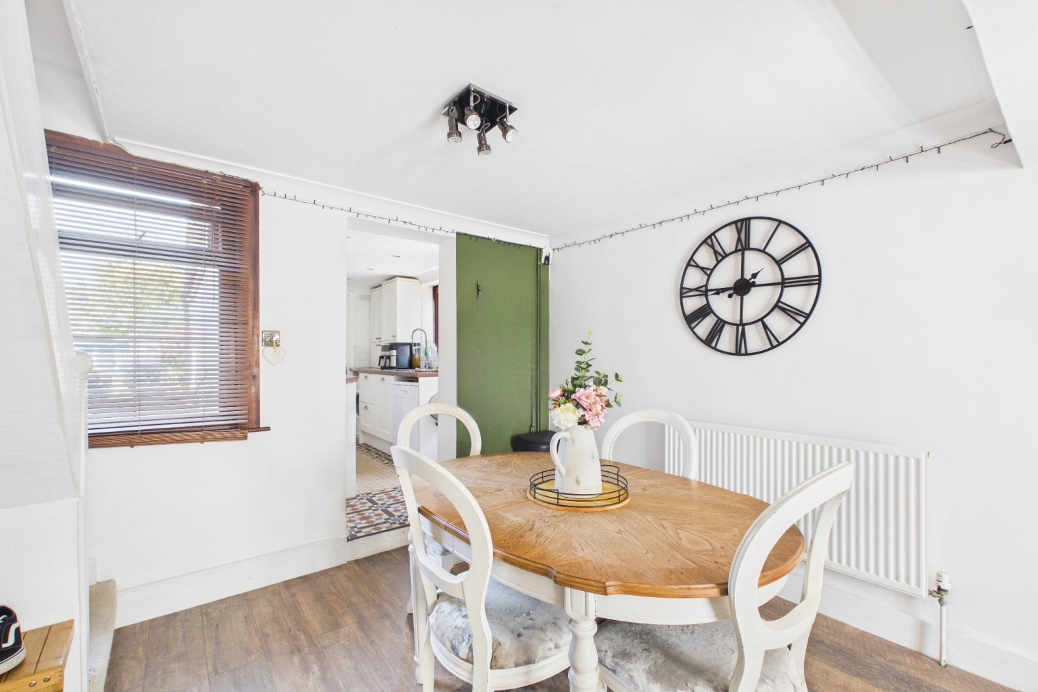 Thomas Street, Heath and Reach, LU7, photo 7