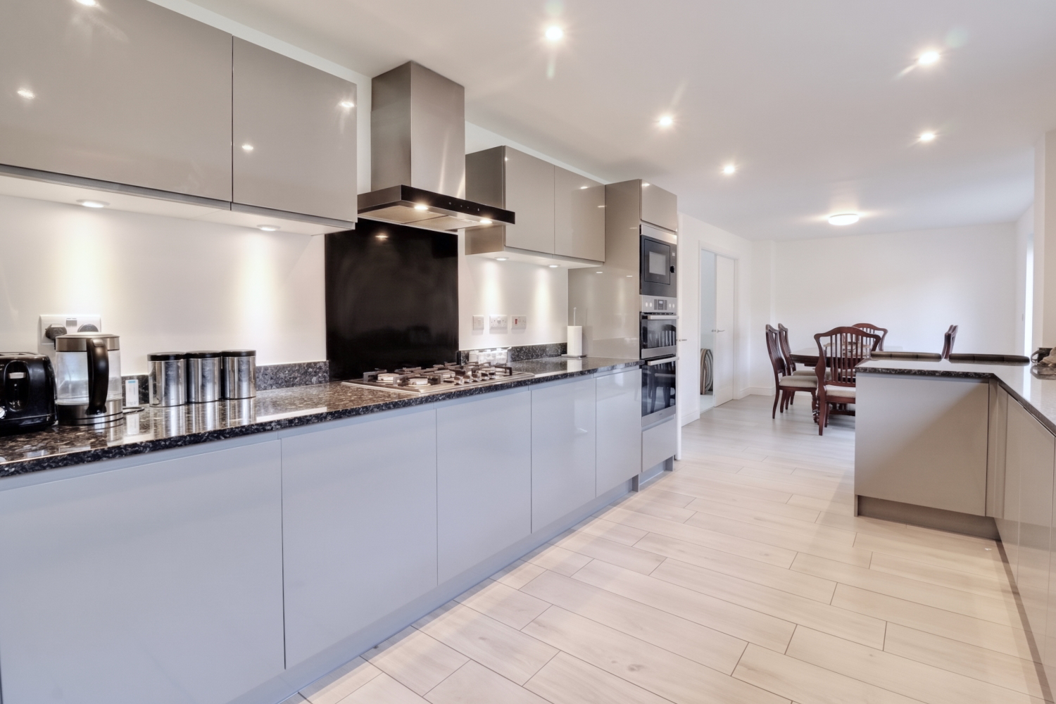 Dalby Court, Bramhope, Leeds, LS16 9FB, photo 2